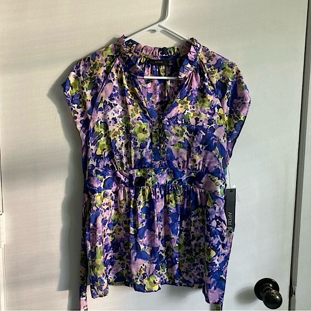 ⭐️ APT 9 Multicolored Buttoned Blouse Petite Large